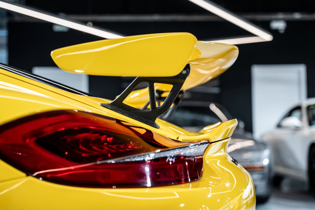 Porsche 981 Cayman GT4