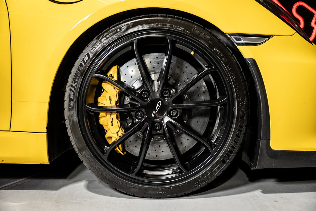 Porsche 981 Cayman GT4