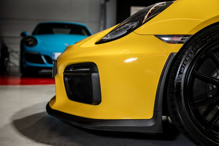 Porsche 981 Cayman GT4