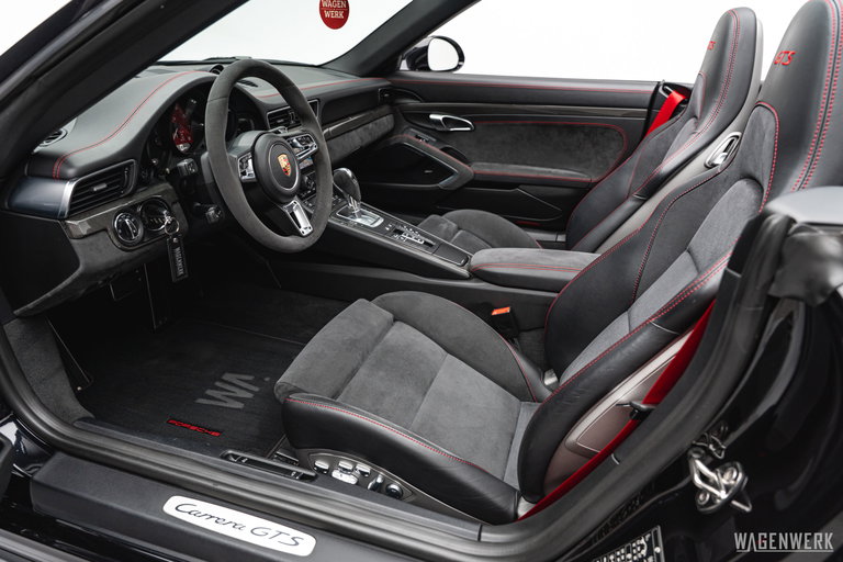 Porsche 991.2 Carrera GTS