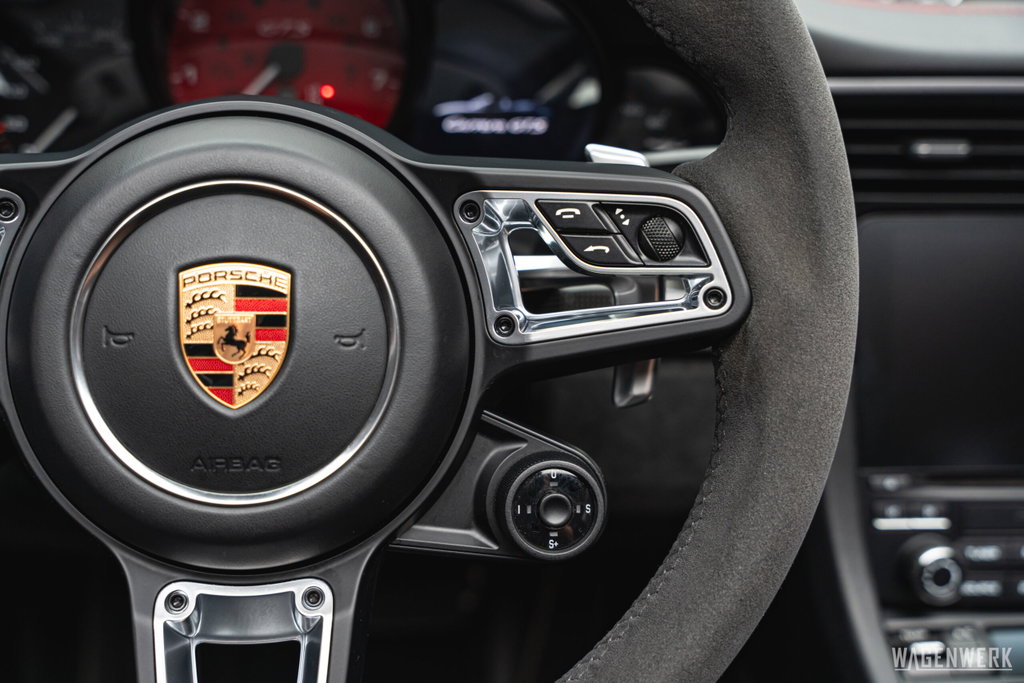 Porsche 991.2 Carrera GTS
