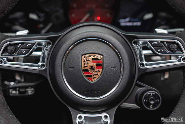 Porsche 991.2 Carrera GTS