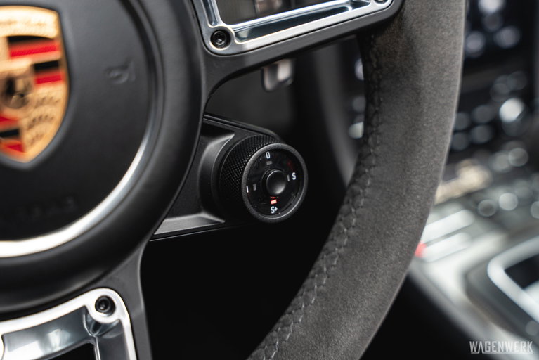 Porsche 991.2 Carrera GTS