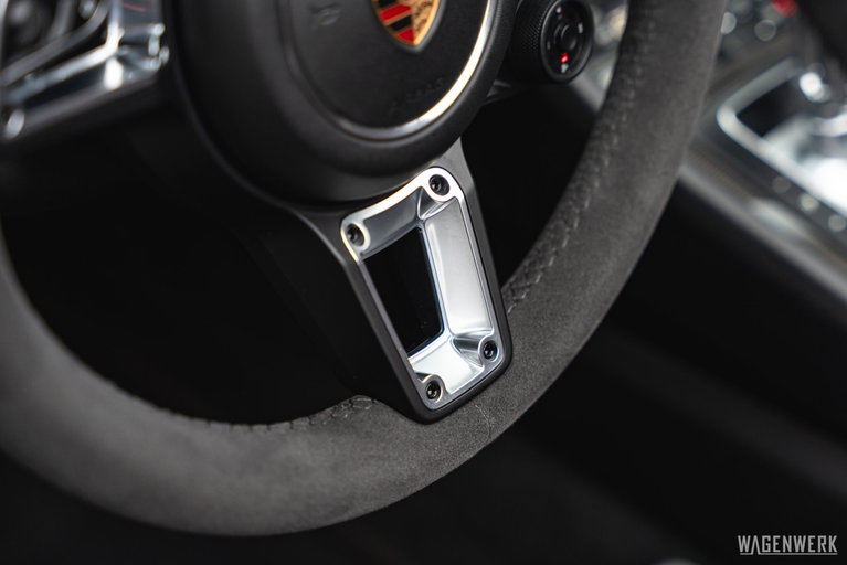 Porsche 991.2 Carrera GTS