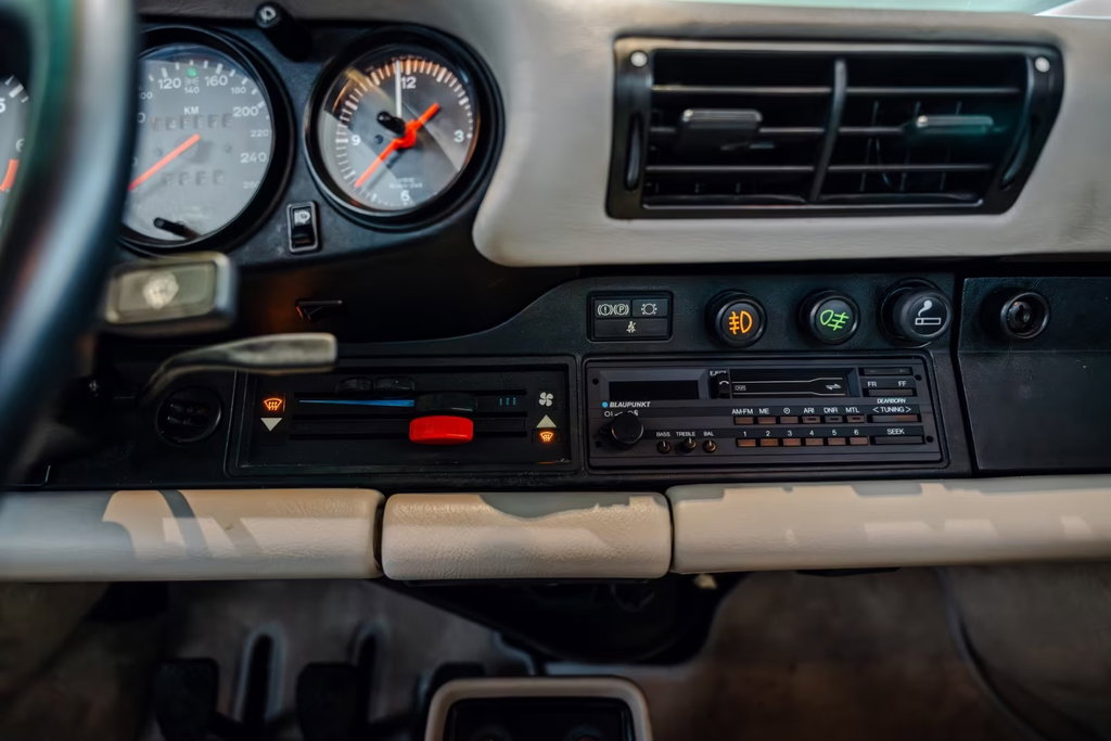 Porsche 911 Carrera 3.2 WTL