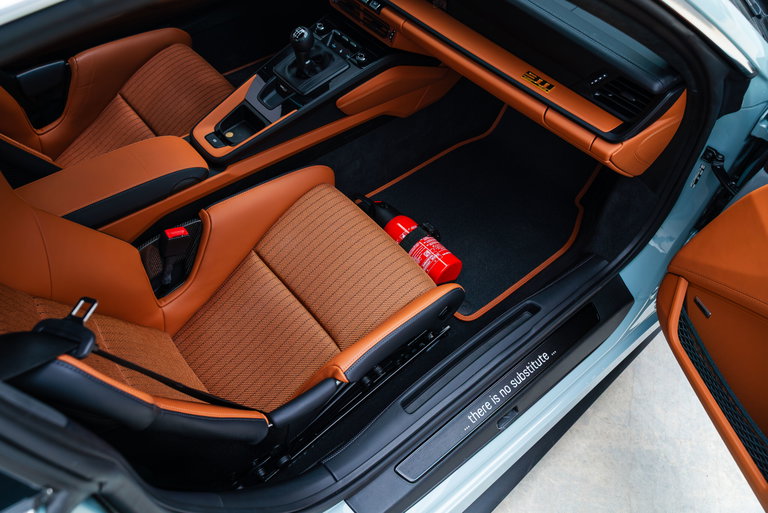 Porsche 911 S/T