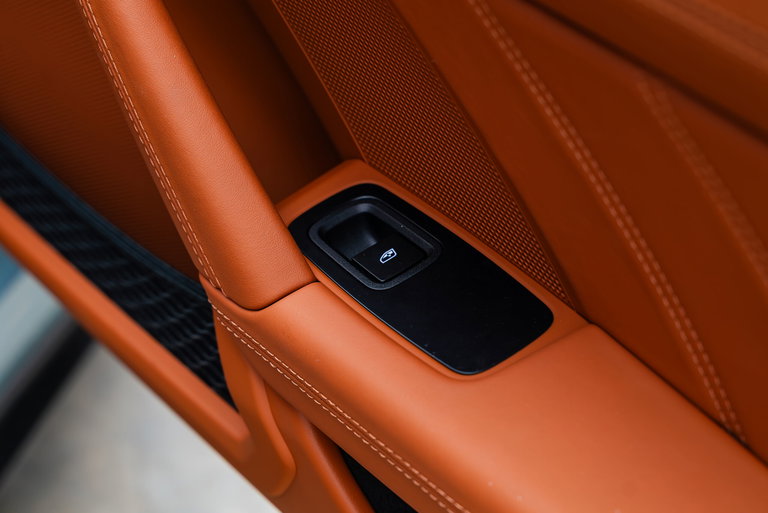 Porsche 911 S/T