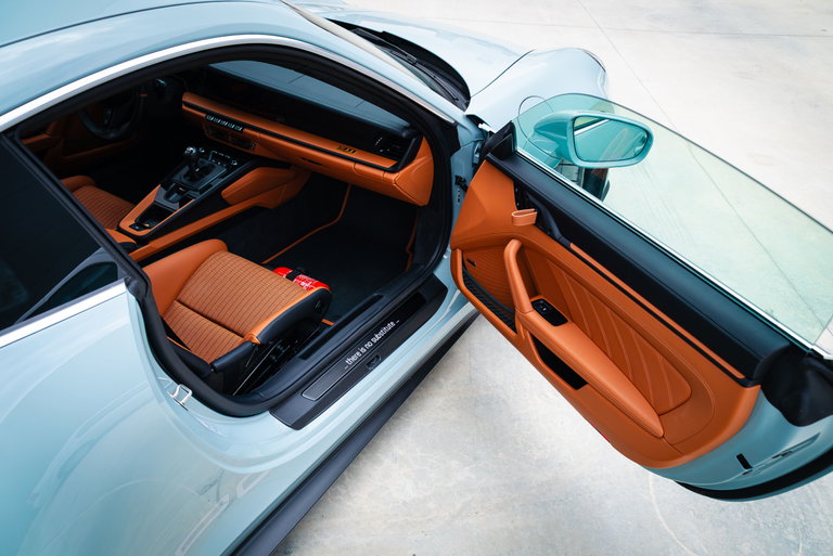Porsche 911 S/T