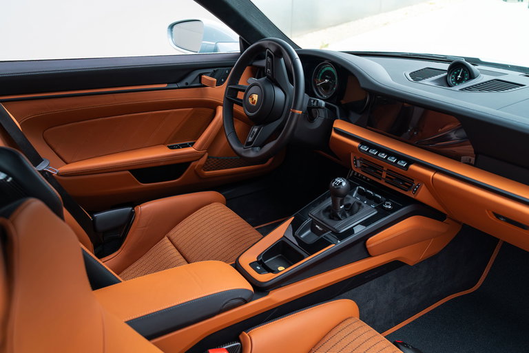 Porsche 911 S/T