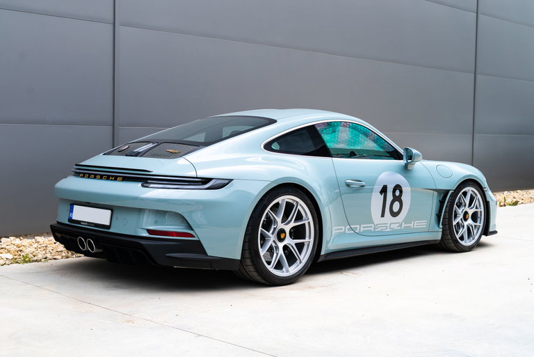 Porsche 911 S/T