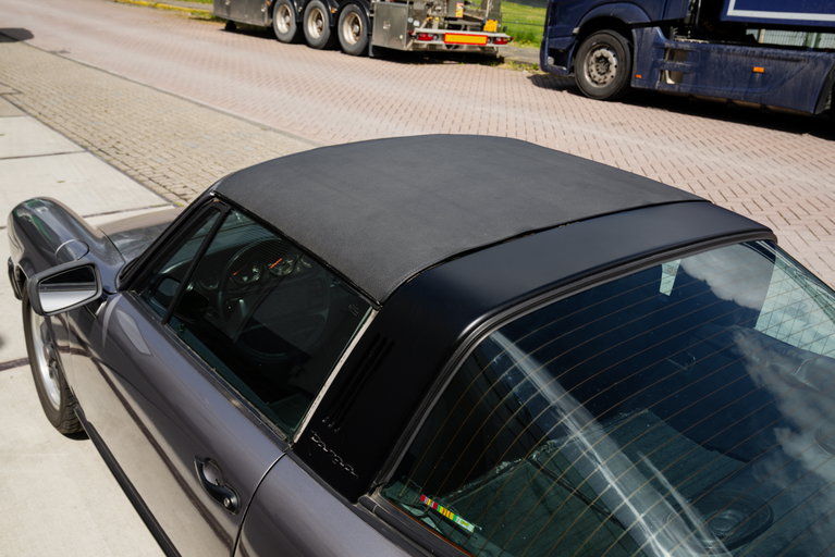 Porsche 911 Carrera 3.2 (US)