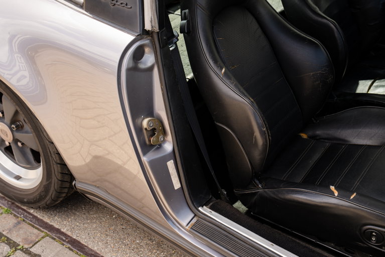 Porsche 911 Carrera 3.2 (US)