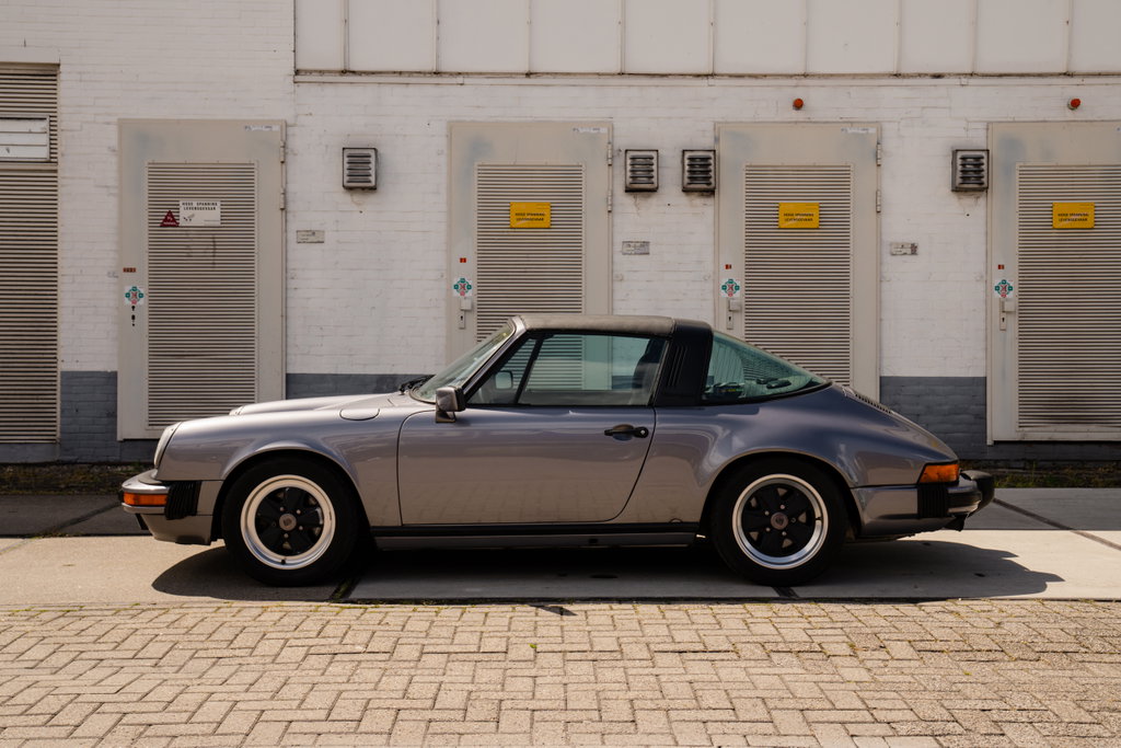 Porsche 911 Carrera 3.2 (US)