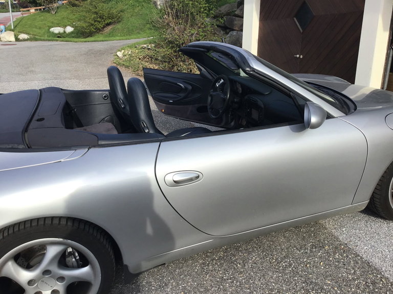 Porsche 996 Carrera 4