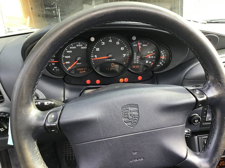 Porsche 996 Carrera 4