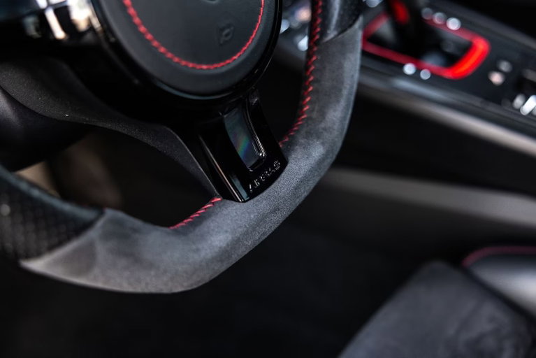 Porsche 991 Carrera GTS