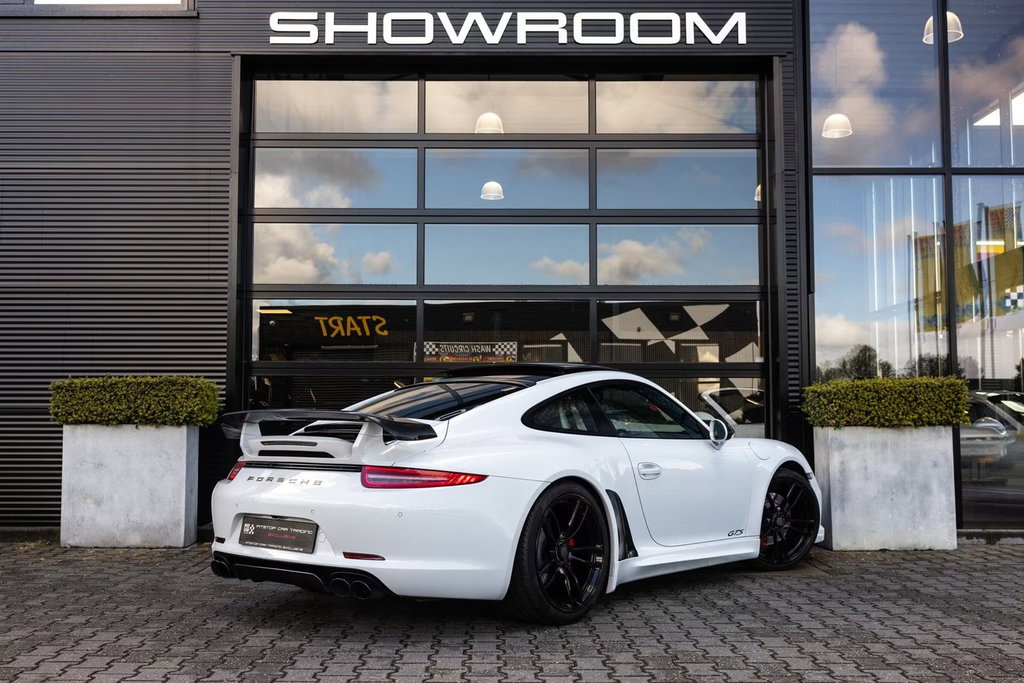 Porsche 991 Carrera GTS