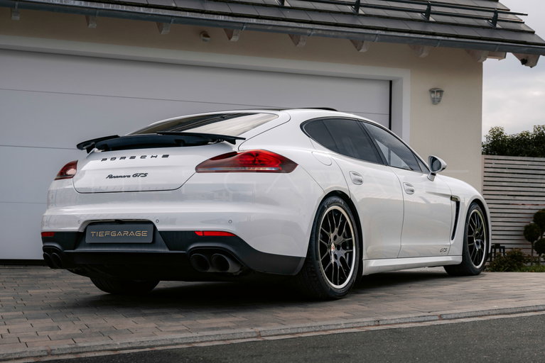 Porsche Panamera GTS