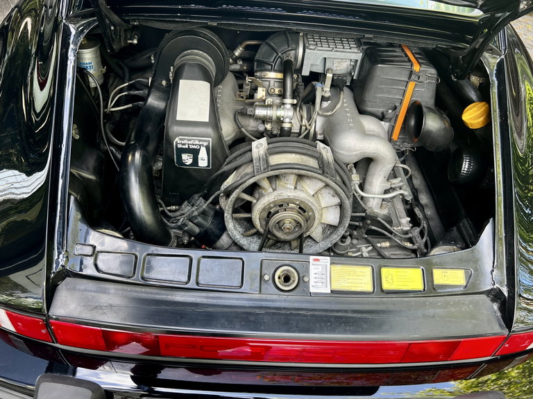 Porsche 911 Carrera 3.2