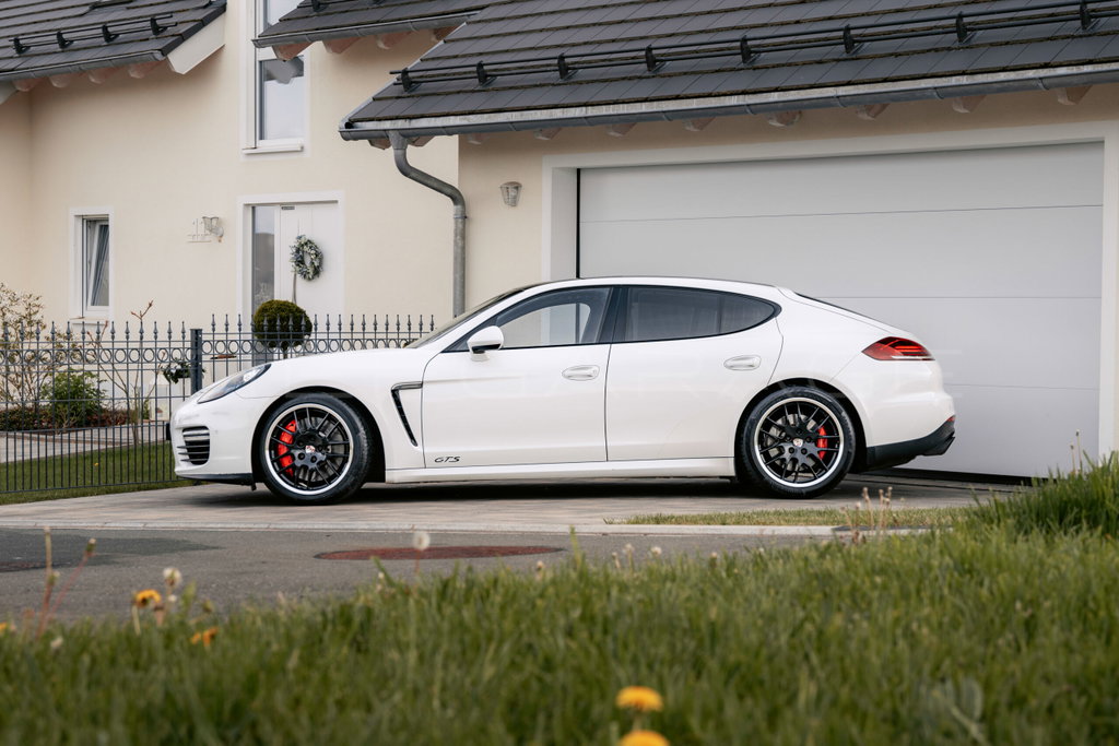 Porsche Panamera GTS