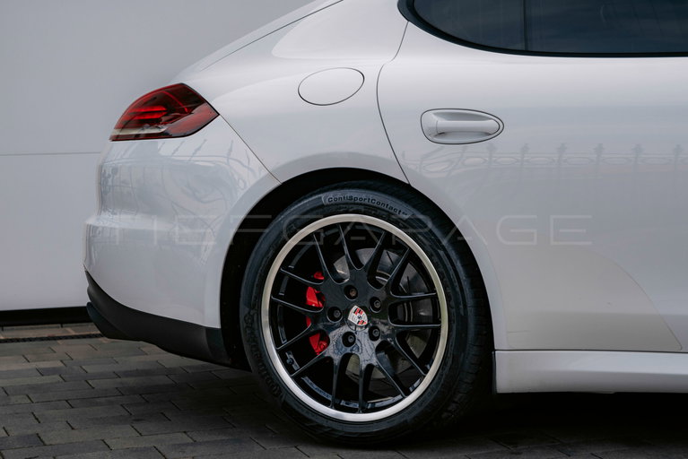 Porsche Panamera GTS