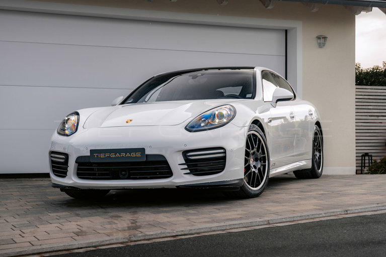 Porsche Panamera GTS