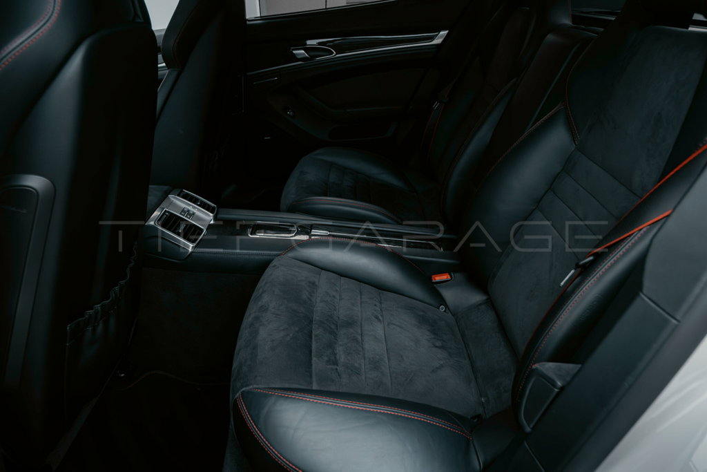 Porsche Panamera GTS