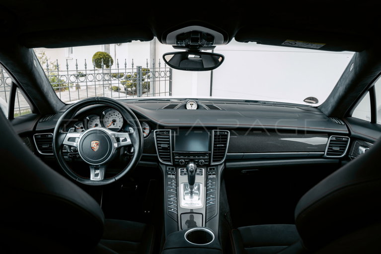 Porsche Panamera GTS