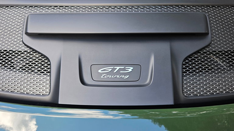 Porsche 992 GT3 Touring