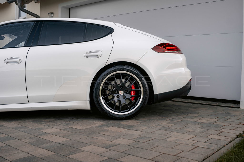 Porsche Panamera GTS