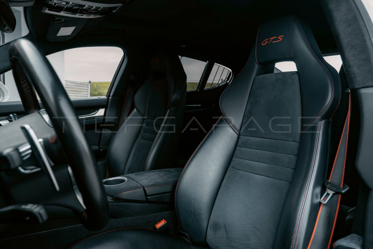 Porsche Panamera GTS