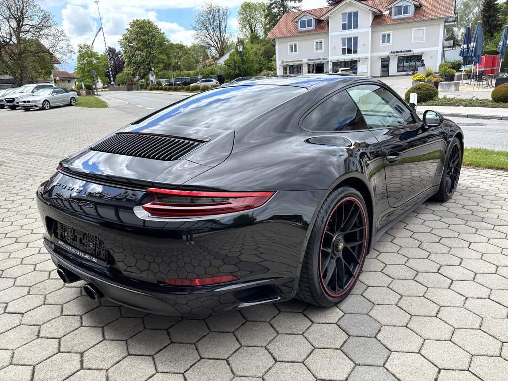 Porsche 991.2 Carrera GTS