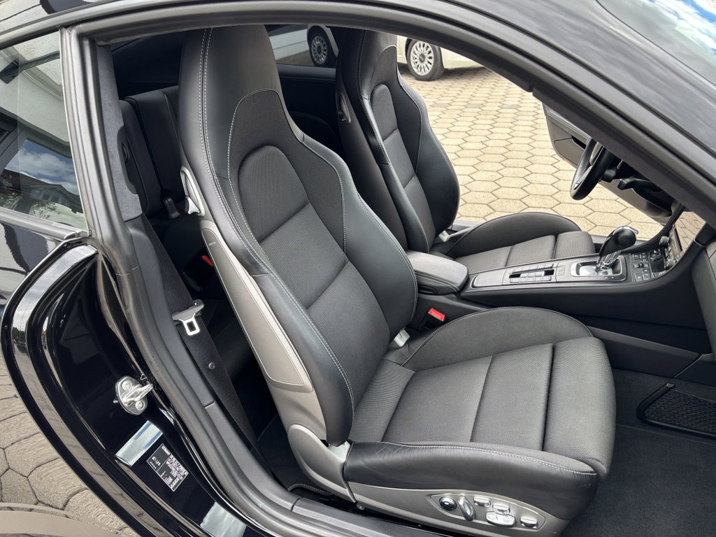 Porsche 991.2 Carrera GTS