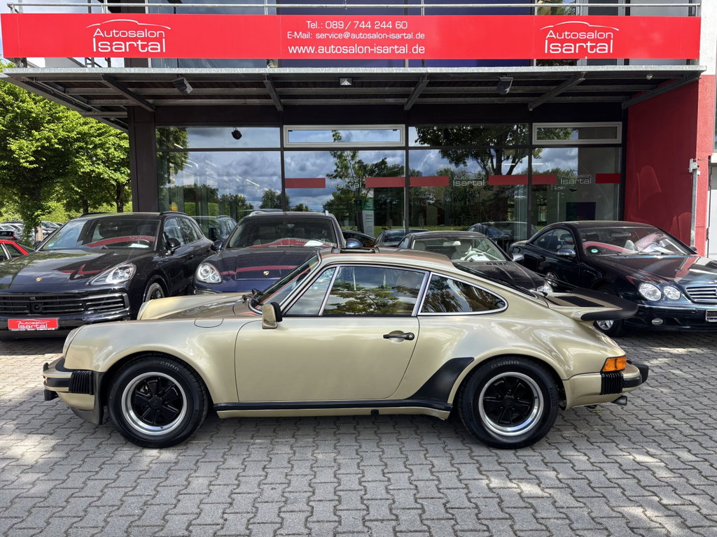 Porsche 911 Turbo 3.0 (US)