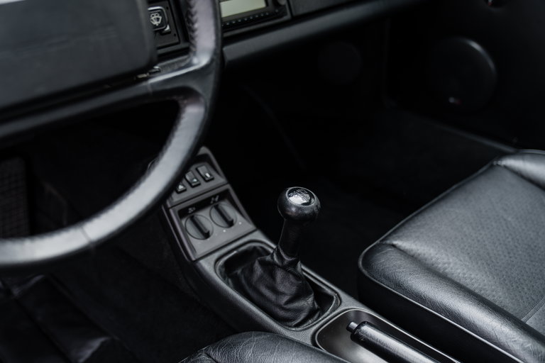 Porsche 964 Carrera 4