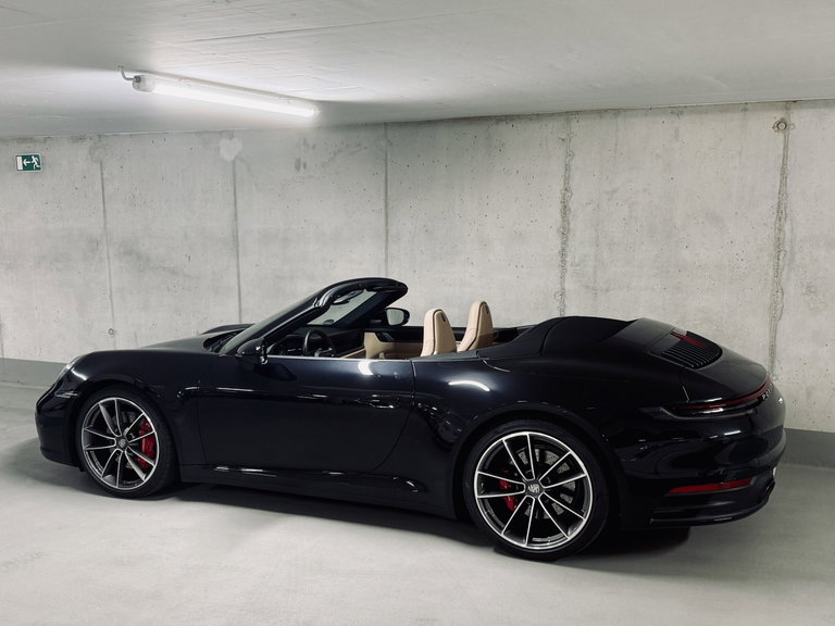 Porsche 992 Carrera 4S