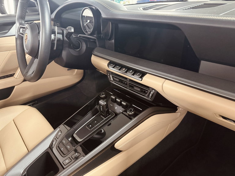 Porsche 992 Carrera 4S