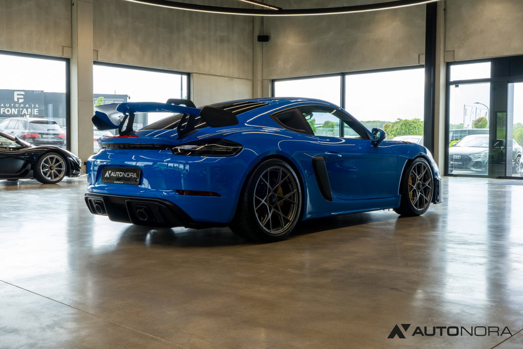 Porsche 718 Cayman GT4 RS
