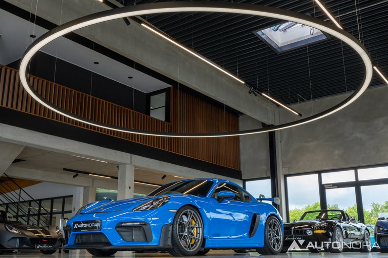 Porsche 718 Cayman GT4 RS