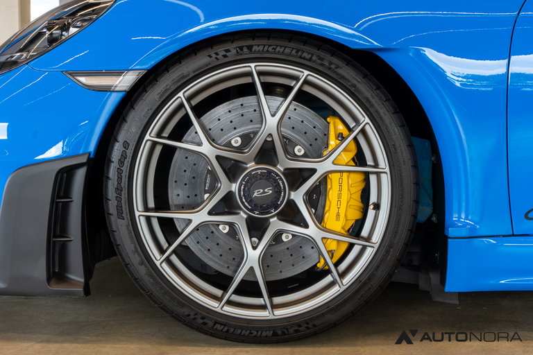 Porsche 718 Cayman GT4 RS