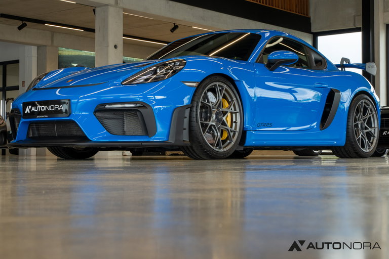 Porsche 718 Cayman GT4 RS