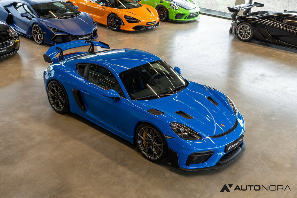 Porsche 718 Cayman GT4 RS