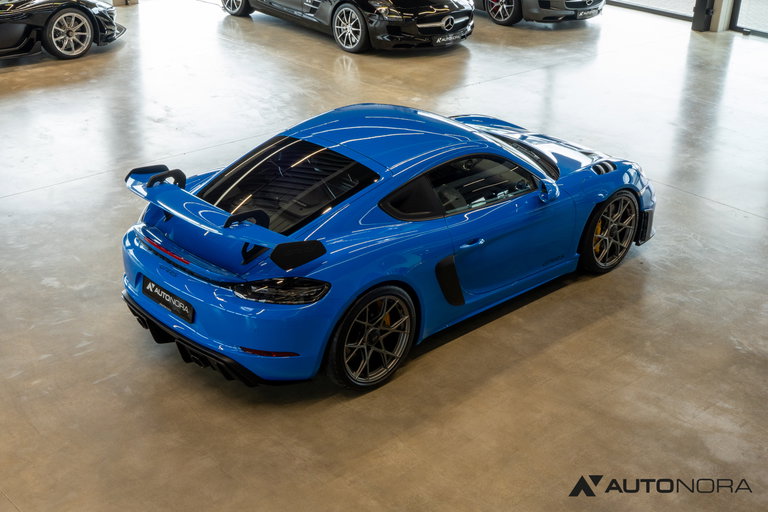 Porsche 718 Cayman GT4 RS