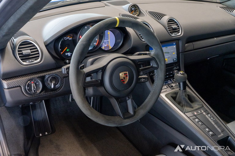 Porsche 718 Cayman GT4 RS