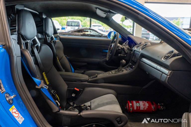 Porsche 718 Cayman GT4 RS