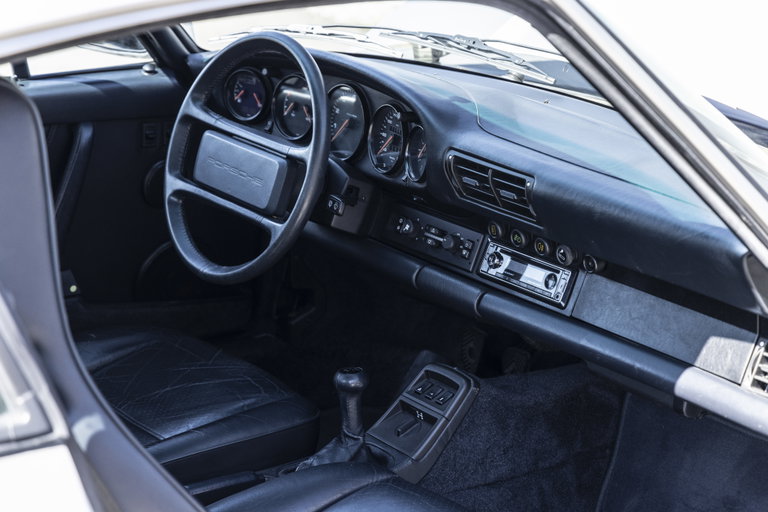 Porsche 964 Carrera 4