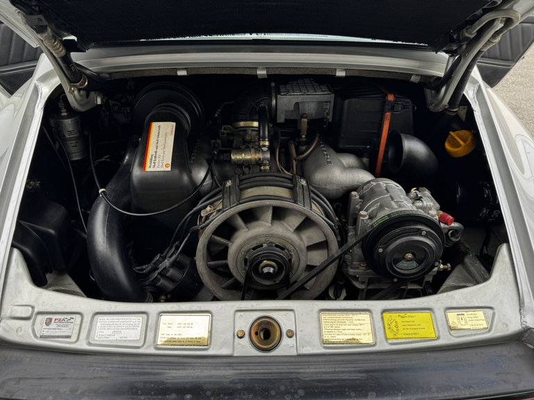 Porsche 911 Carrera 3.2