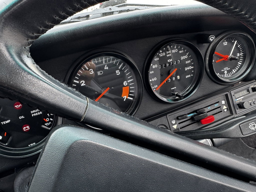 Porsche 911 Carrera 3.2