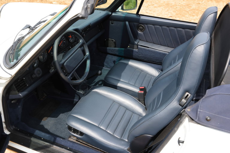 Porsche 911 Carrera 3.2 (US)