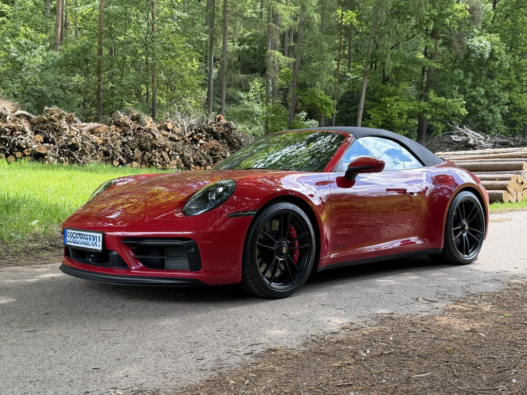 Porsche 992 Carrera GTS